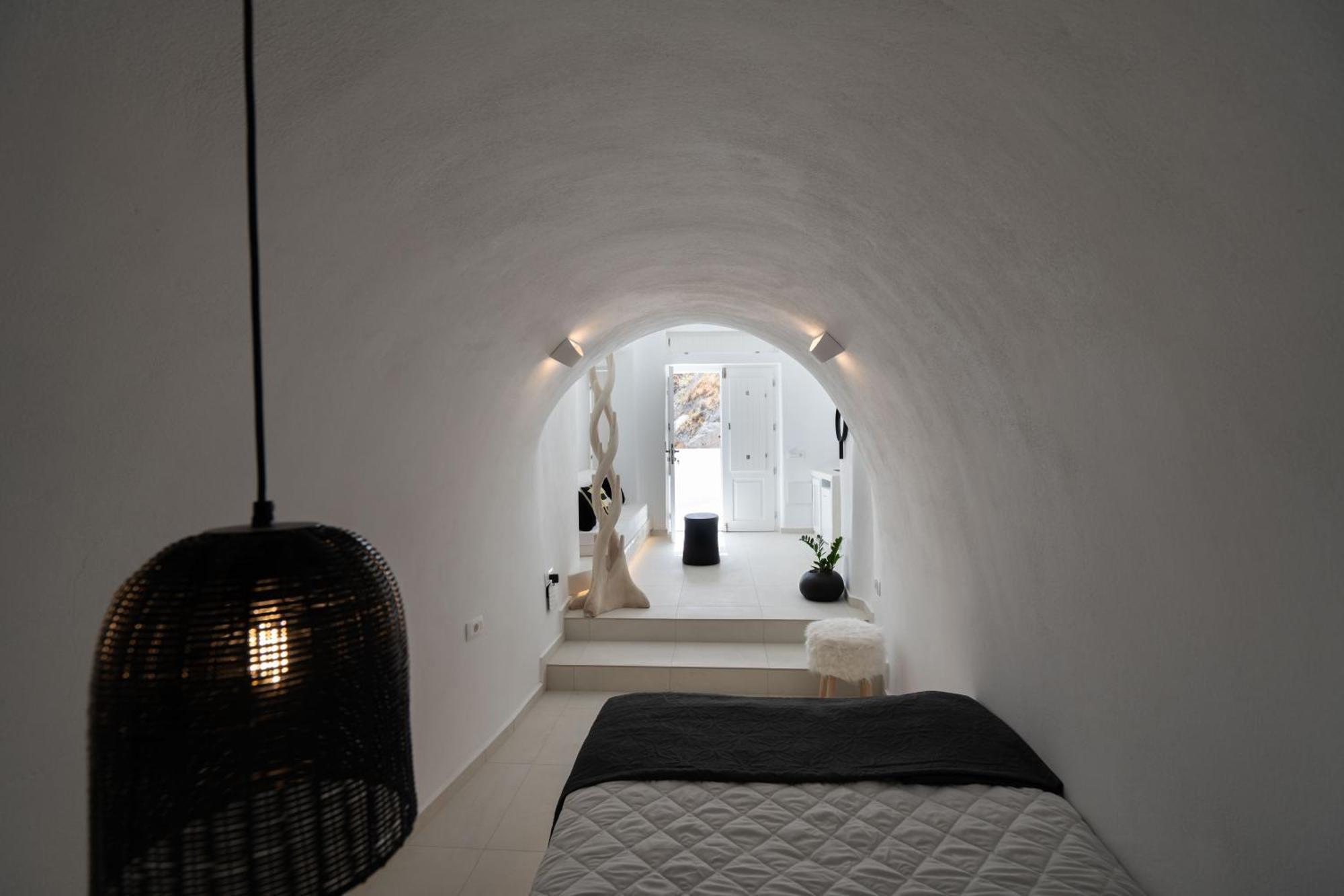 The Magic Luxury Cave Suites Vothon Exterior photo