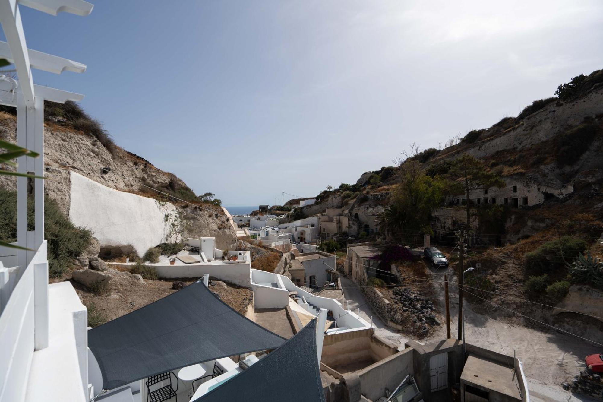 The Magic Luxury Cave Suites Vothon Exterior photo